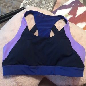 sports bra